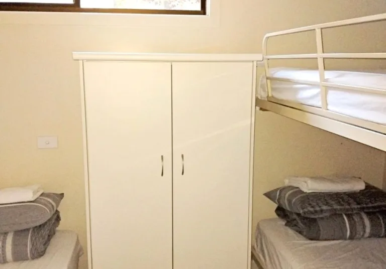 3 bedroom cottage sleeps 7 bunk room resize