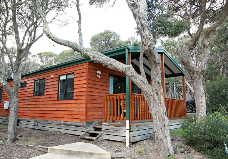 3 bedroom cottage sleeps 7 exterior